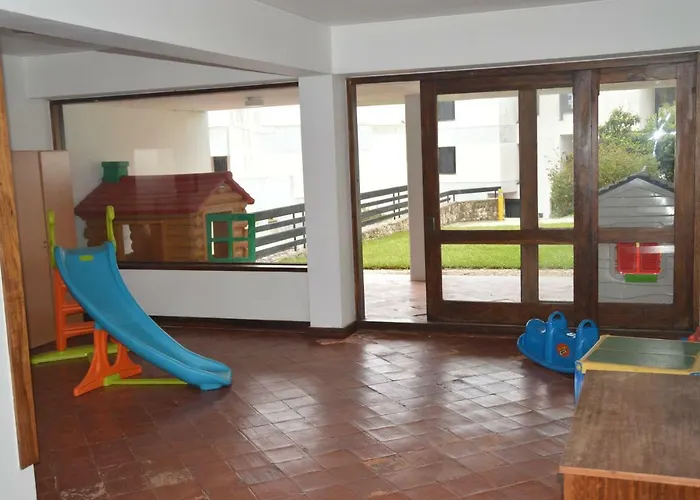 Amazing Beach & Pool Apartment With Garden